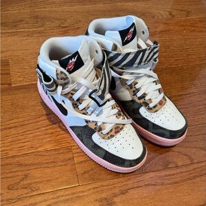 Nike
Air Force 1 Mid "Tunnel Walk" sneakers